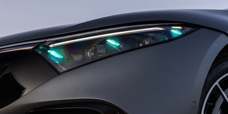 Mercedes autorizada a utilizar luzes Turquesa para o modo de condução autónoma