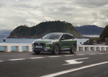 Descobre o novo Ford Kuga: design, tecnologia e aventura familiar electrificada