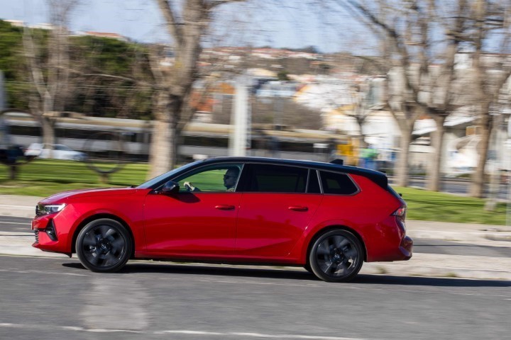Opel Astra Sports Tourer Electric, a station eléctrica 7 Astra ST 4