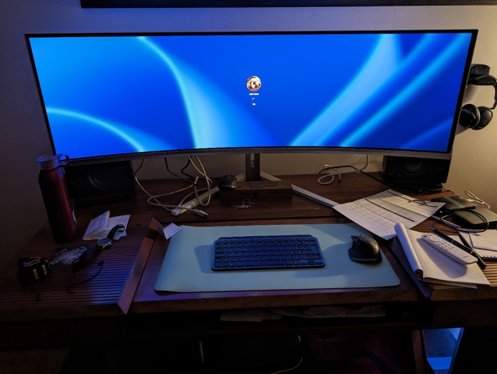 Análise Philips Evnia 49M2C8900: monitor OLED impressionante para jogos e produtividade 7 PXL 20240324 221416179.MP