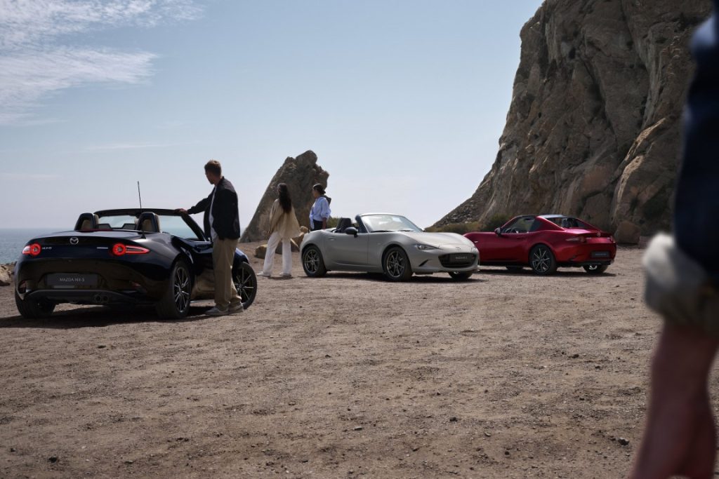 2024 mazda mx 5 global still 18