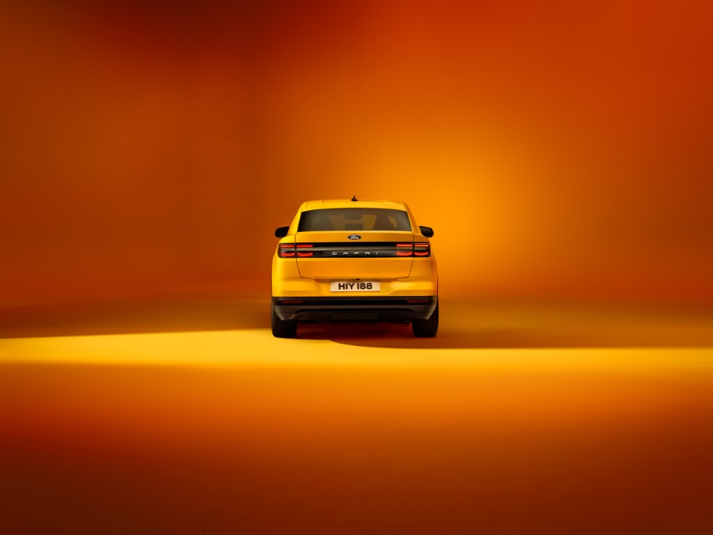 2024Ford ElectricCapri 02