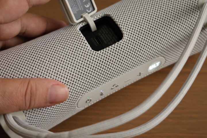 Análise Sony ULT Field 1, uma pequena "bomba" de som 4 Analise Sony ULT Field 1 e