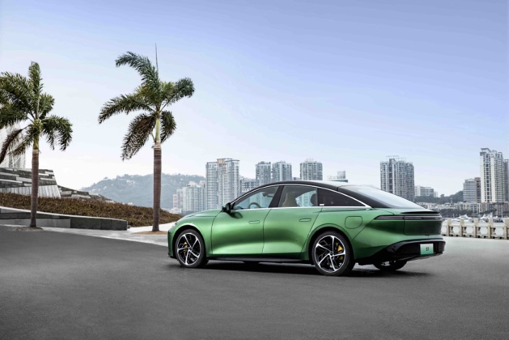 Forthing entra em Portugal com 3 modelos eléctricos 2 Forthing S7