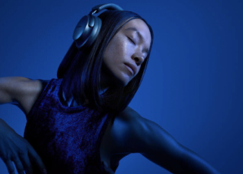Gama Bose QuietComfort Ultra tem nova cor azul lunar