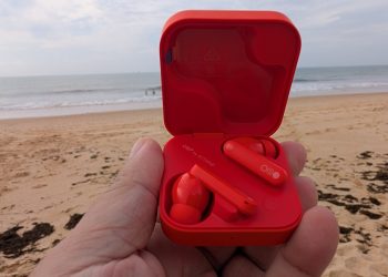 Analise auriculares CMF Buds by Nothing b