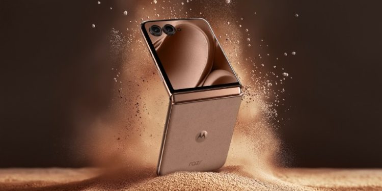 Motorola lança smartphones de luxo em Mocha Mousse