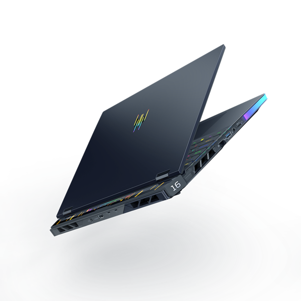 PREDATOR HELIOS 16 AI PH16 73 04 L