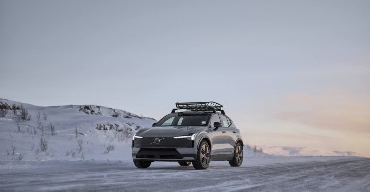 Volvo EX30 Cross Country: o SUV eléctrico feito para a aventura
