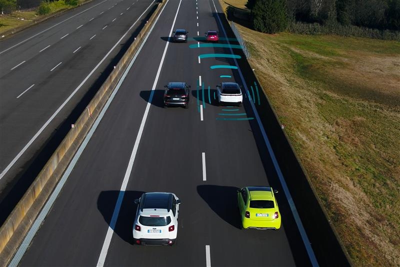 Stellantis STLA AutoDrive: condução sem mãos e sem olhos para uma nova era ao volante 5 STLA AutoDrive L3 overhead rear view 1