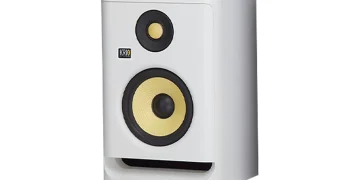 KRK RP5 G5 disponíveis em branco