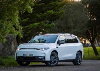 Leapmotor chega a Portugal com os eléctricos T03 e C10