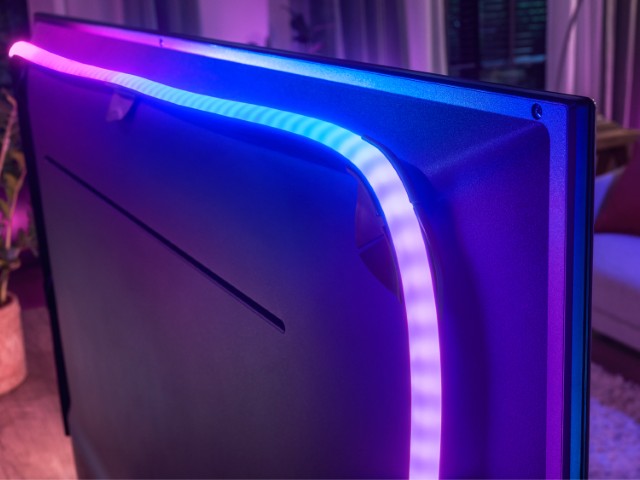 PHILIPS HUEE TIRA GRADIENT LIGHTSTRIP 55 2 1