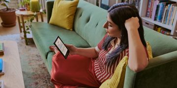 Freida McFadden domina o top de eBooks e audiolivros mais vendidos em Portugal