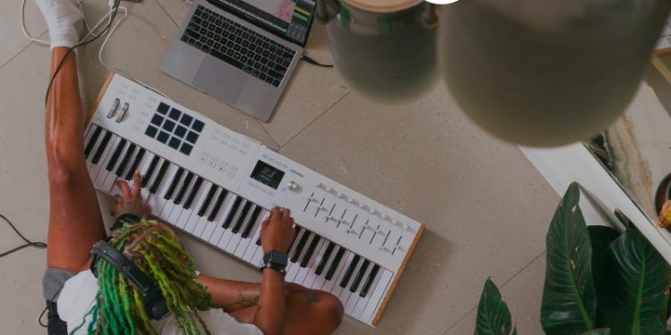 Arturia e Native Instruments: integração NKS para uma nova fluidez musical 1 Arturia e Native Instruments: integração NKS para uma nova fluidez musical
