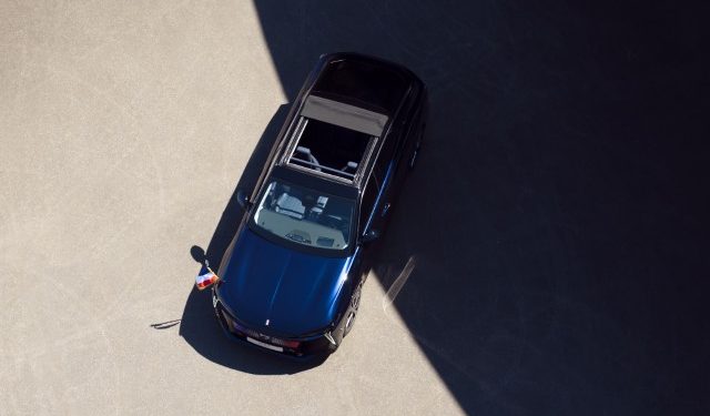 DS N°8 PRESIDENCIAL: a elegância eléctrica que abre caminho ao futuro da República Francesa