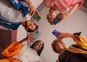 Moto G86 Power 5G: a Motorola carrega até ao limite da resistência