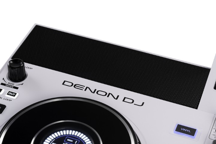 Denon DJ SC LIVE 4 agora em branco — potência e estilo num só equipamento 4 Denon DJ SC LIVE 4
