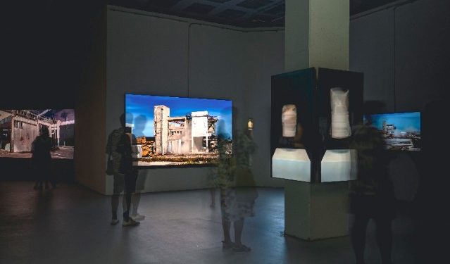 Hisense apoia estreia da ETERNO Gallery com Vhils