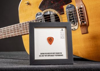 A guitarra de Kurt Cobain está em Londres – e podes ganhar um pedaço…