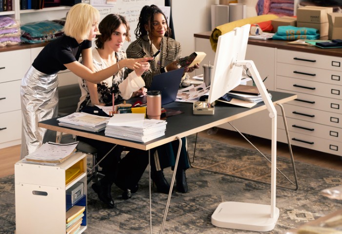 LG Smart Monitor Swing 1 1