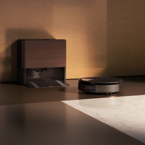 iRobot Roomba Max 705 Combo revoluciona limpeza inteligente 2 Roomba Combo 705 Black Photo Exploratory Wood Dock Reflection 1 1