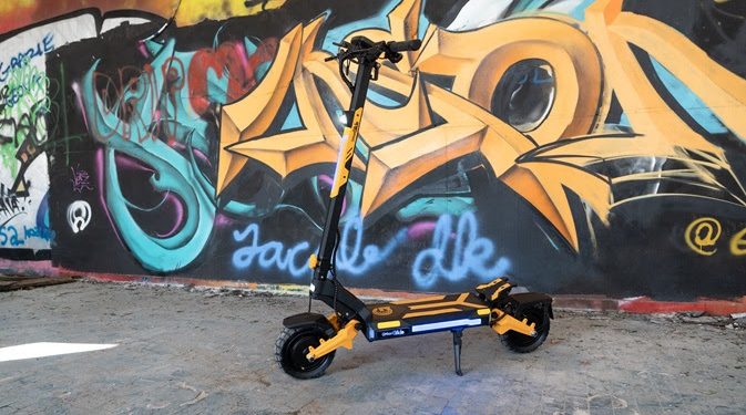 UrbanGlide Cruise GT1000 2×2: tracção total e 100 km de autonomia