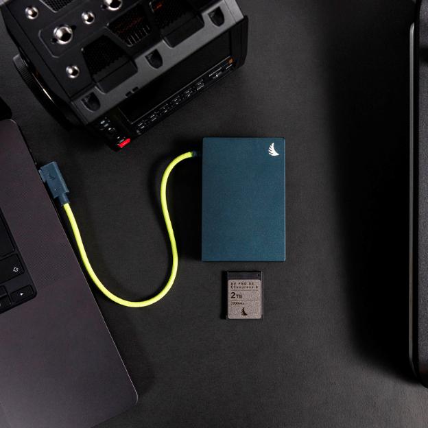 Angelbird tem duas grandes novidades 2 Angelbird Performance Card Reader CFexpress B