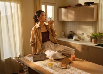 Coluna Bose SoundLink Home em alumínio, compacta e elegante, com Bluetooth 5.3