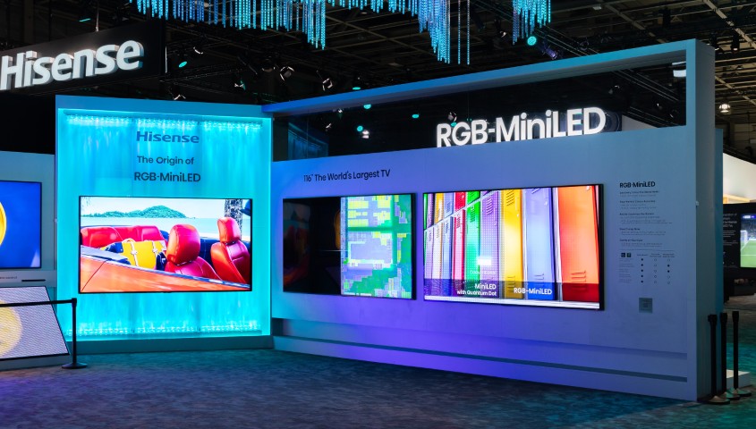 Hisense 116UXQ RGB-MiniLED; TV Hisense com tecnologia RGB-MiniLED; campanha Hisense Mundial 2026.