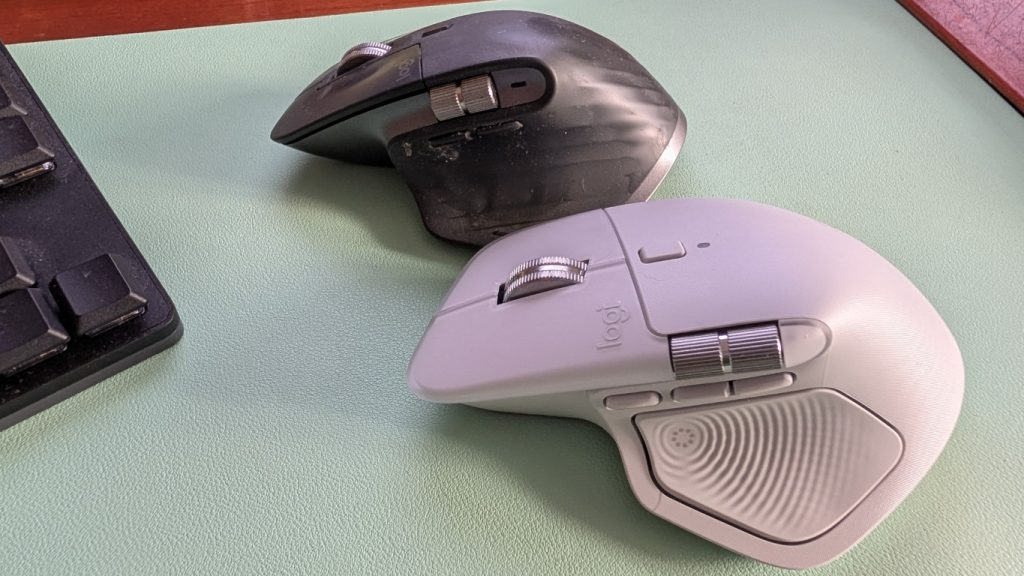 Logitech MX Master 4 vs MX Master 3: vale a pena o upgrade? 2 Logitech MX Master 4 vs MX Master 3 b