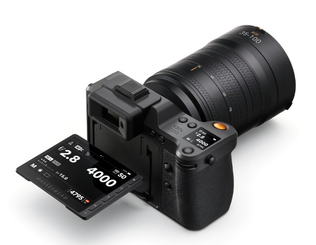 Rear Right View X2D II 100C XCD 35 100E 1 1