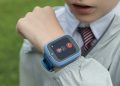 TCL MOVETIME MT48 Kids Watch em versão colorida com chamadas 4G, GPS e design resistente à água