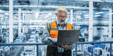 Portátil robusto Getac S510AD em ambiente industrial