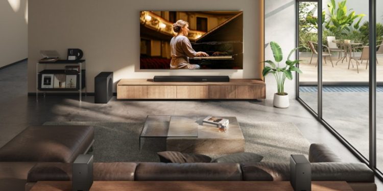 Soundbar Hisense HS2000 com subwoofer e colunas surround sem fios AX5140Q.