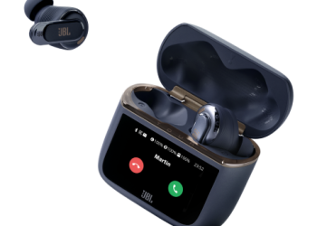 JBL Tour PRO 3 azul-meia-noite com detalhes em cobre e caixa de carregamento inteligente.