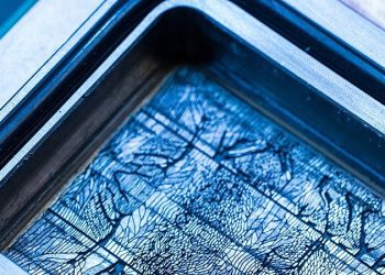 Microsoft microfluídica arrefecimento chips IA centros de dados