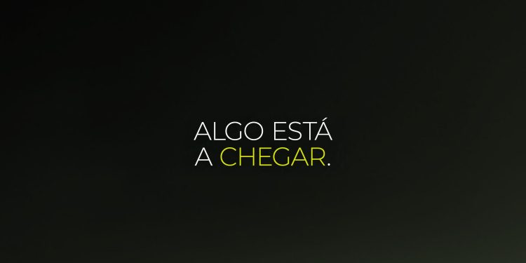 Motorola novo smartphone premium 2025