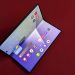 Samsung Galaxy Z Fold 7 dobrado e aberto lado a lado, mostrando o novo design ultrafino e o ecrã interno de 8 polegadas.
