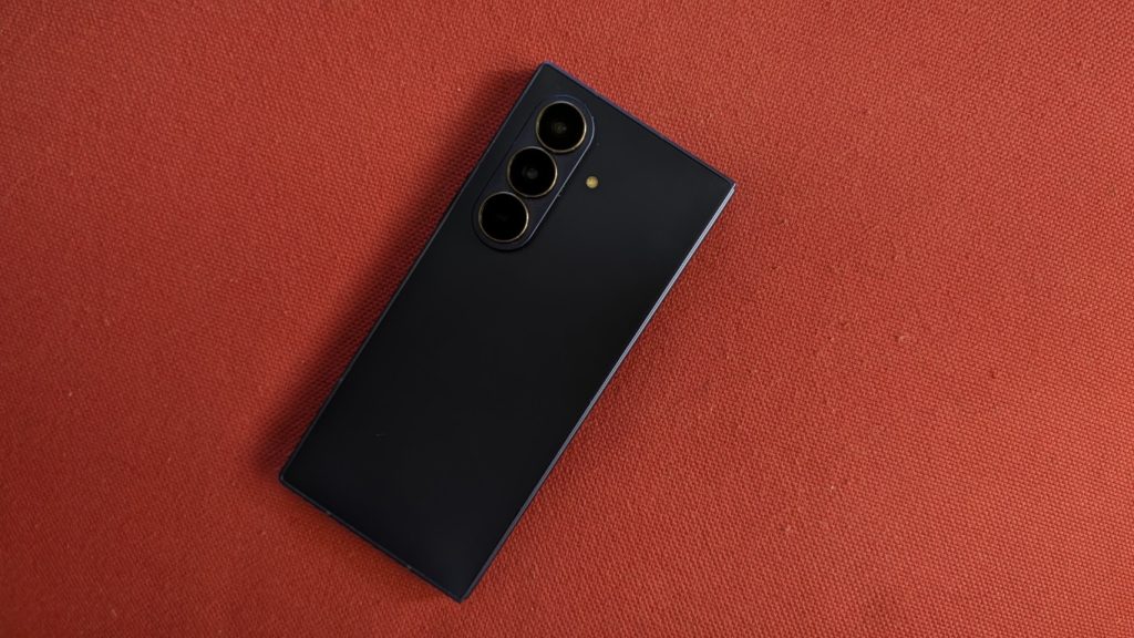 Análise Samsung Galaxy Z Fold 7: o melhor dobrável do mercado? 7 Samsung Galaxy Z Flip7 j