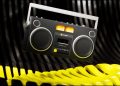 We Are Rewind GB-001 boombox em estilo retro com mostradores VU luminosos