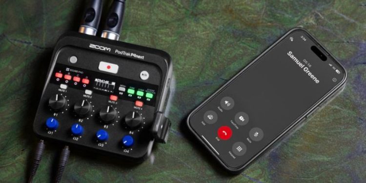 Zoom PodTrak P4next: um estúdio Podcast na mão 1 Zoom PodTrak P4next – estação portátil de gravação de podcast com quatro entradas XLR e pads de som