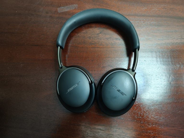 Analise Bose QC Ultra 2 b rotated