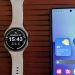 Análise Samsung Galaxy Watch 8 2 Samsung Galaxy Watch 8 e Watch 8 Classic no pulso, a monitorizar saúde e exercício.