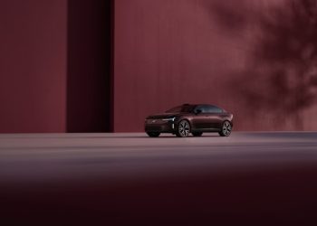 Volvo ES90 – o novo fastback elétrico que redefine o equilíbrio