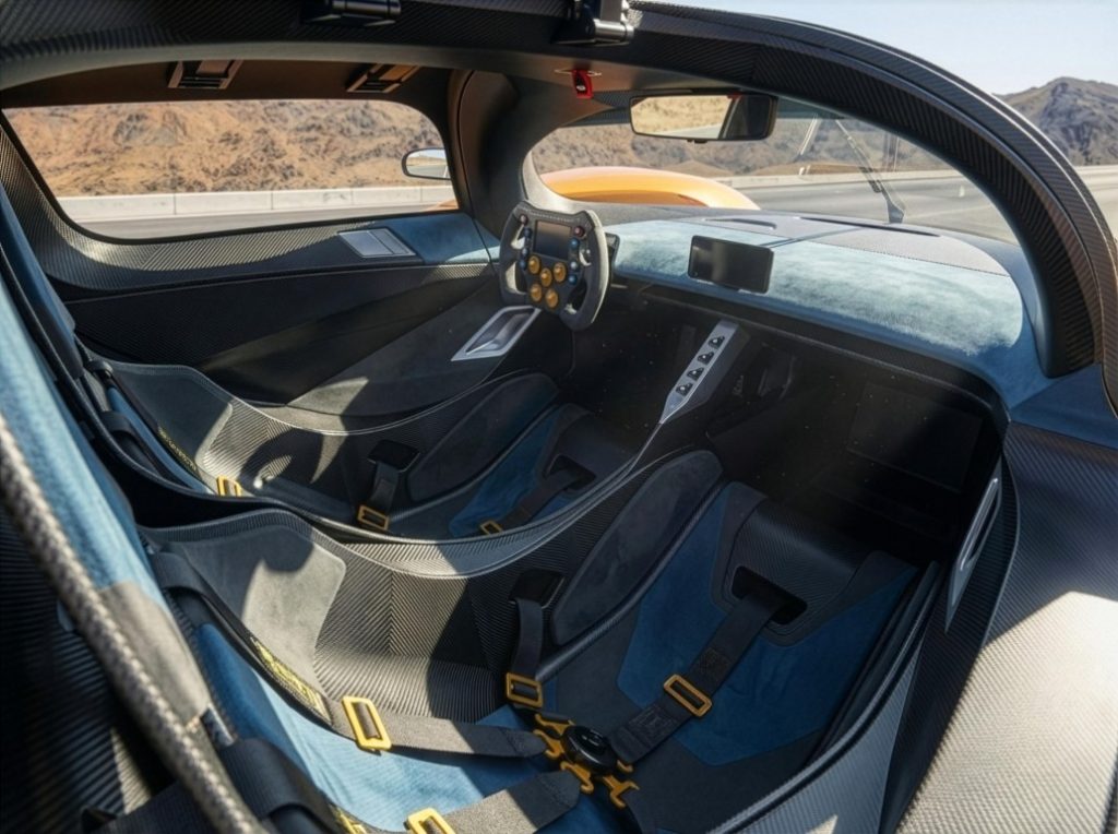 Adamastor Interior 1