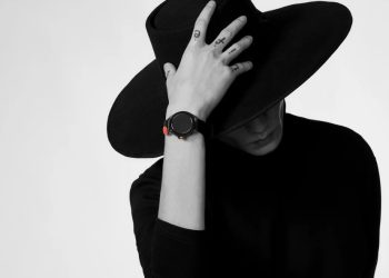 Pulseira TIME:LESS:NESS 1810 Wristwatch Transparent em couro e resina, sem função
