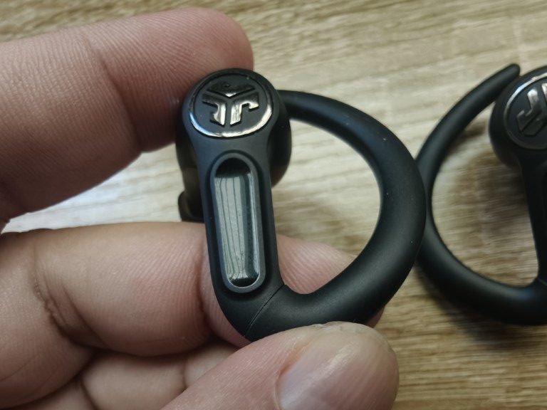 Analise JLab Epic Sport ANC 3 b rotated