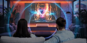 Epson Lifestudio Grand EH-LS970: cinema a sério a poucos centímetros da parede