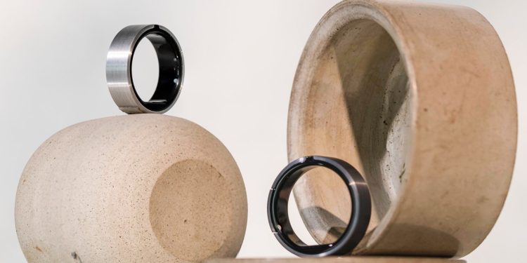 Lotus Ring anel inteligente para controlar luzes e TV por apontar